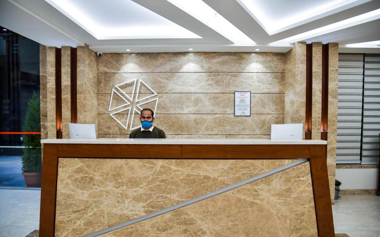 Shree Ganga SMB Hotels Ujjain Exterior foto